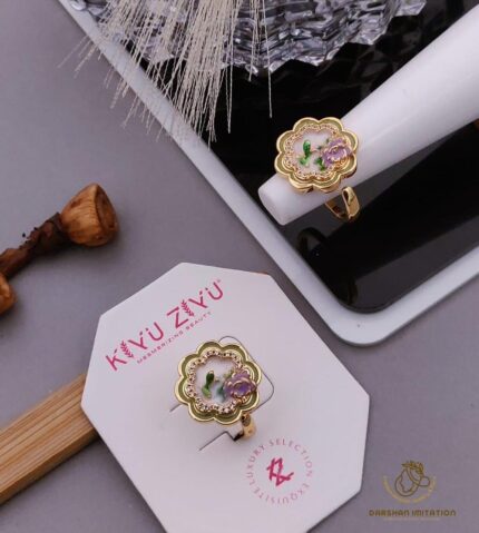 Artful Floral Medallion Ring
