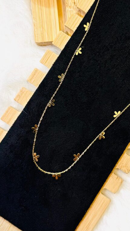 Floral Charm Gold-Plated Chain Necklace