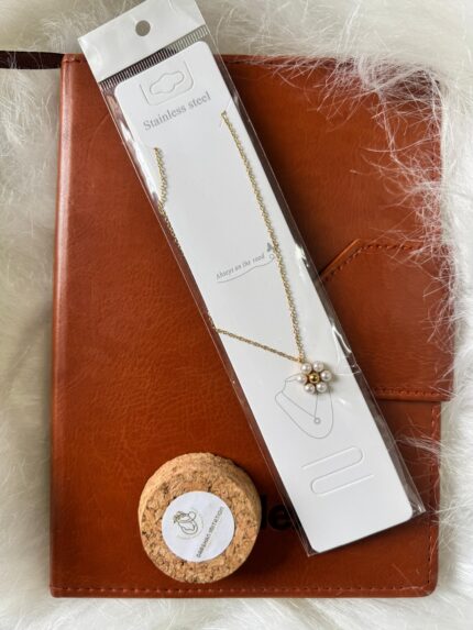 Pearl Cluster Pendant Necklace